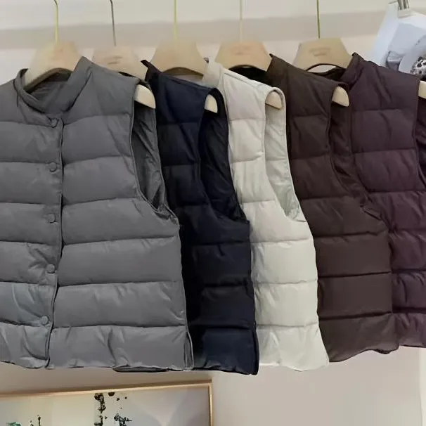 简约百搭显瘦轻薄分享净色羽绒马甲