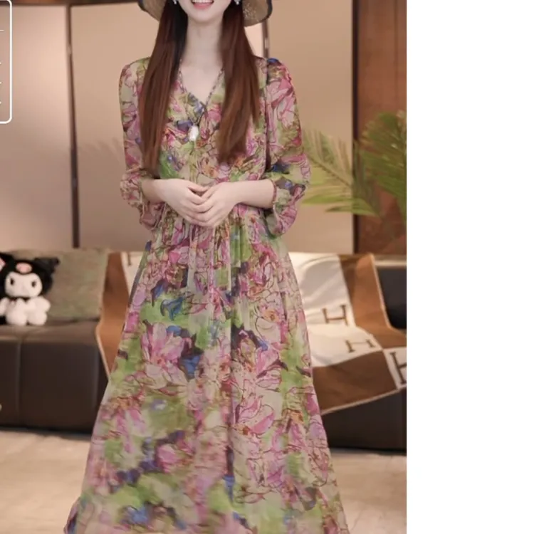 妈妈装高档轻奢洋气连衣裙女2025夏新款中老年时尚休闲印花裙子