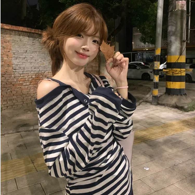 韩系条纹假两件一字肩长袖t恤女秋季2025新款宽松慵懒甜辣妹上衣