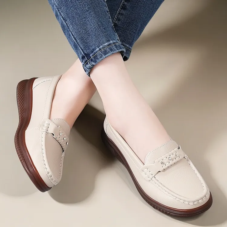 软底中老年妈妈鞋休闲透气平跟豆豆鞋单鞋一脚蹬平底圆头春秋百搭