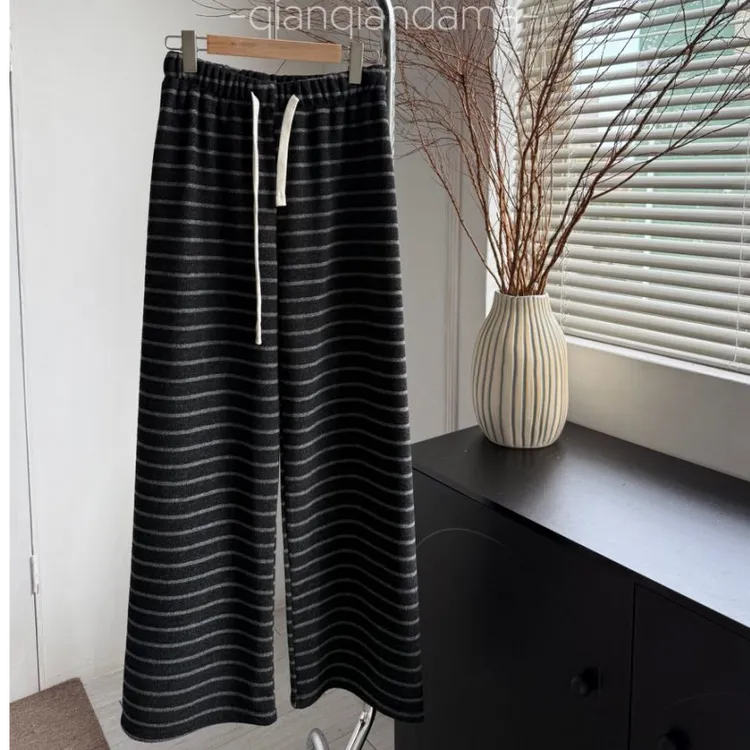 芊芊大码秋冬加绒条纹抽绳直筒高腰宽松显瘦休闲裤【JQ77531】