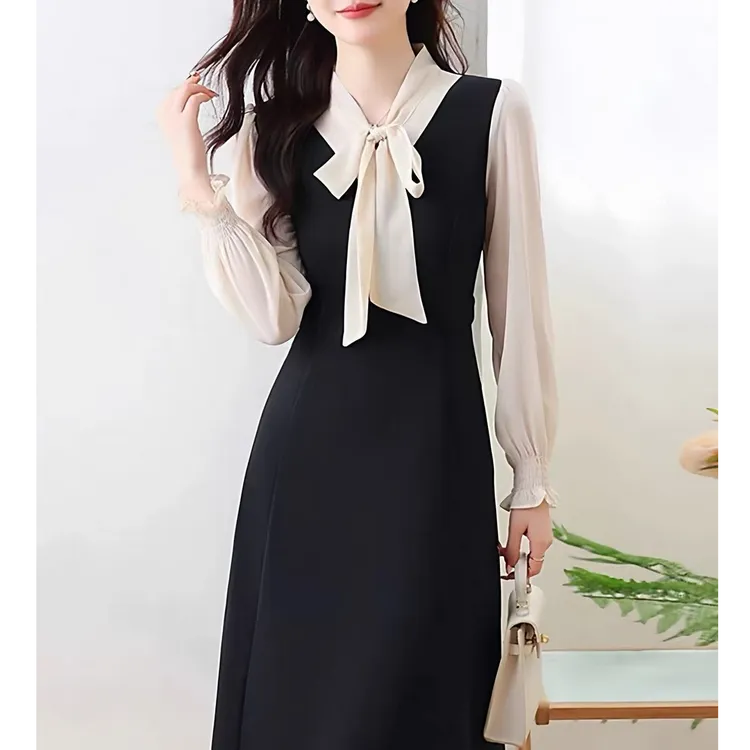 假两件气质连衣裙女2025秋装新款今年流行爆款轻奢a字裙小黑裙子