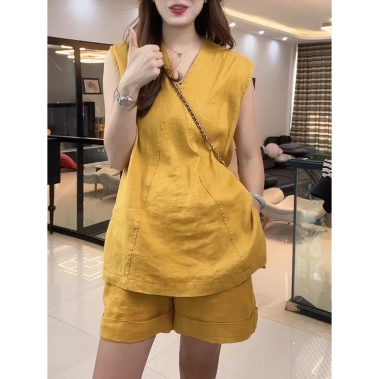 2025夏季爆款洋气小众简约风别致慵懒感纯色上衣短裤两件套套装女