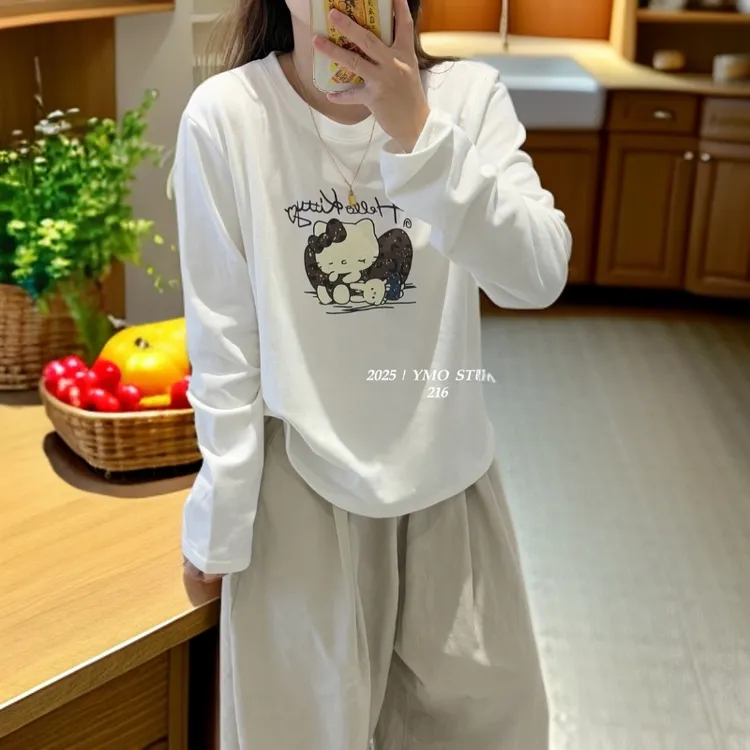 秋冬季圆领卡通猫云朵绒厚款加绒宽松时尚女上衣