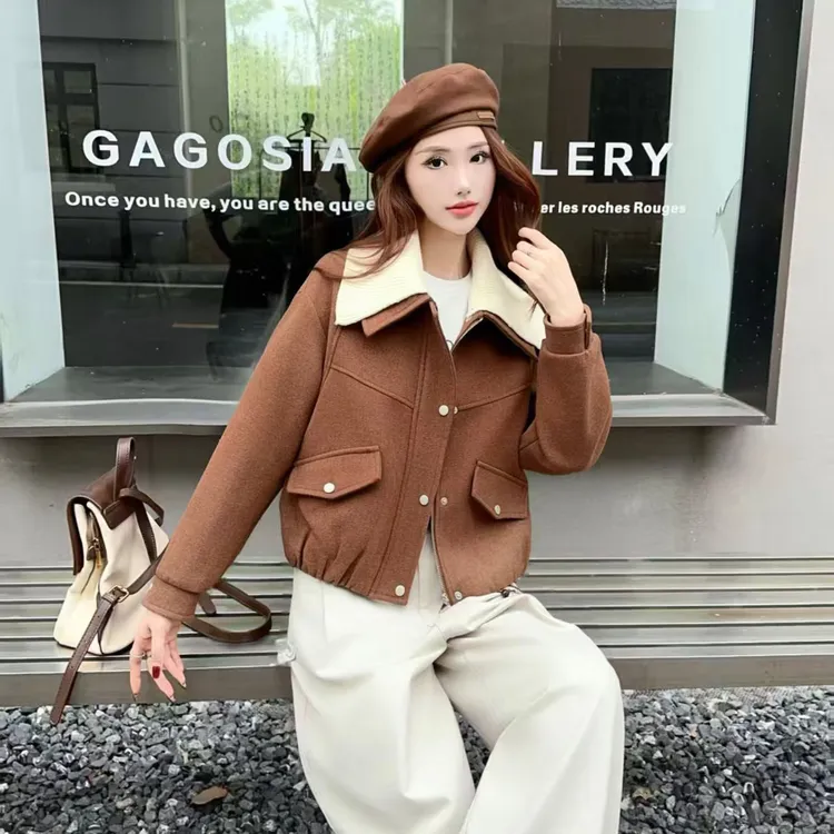 2025新款拉链秋冬女翻领常规款夹棉短外套大衣加厚时尚小香风