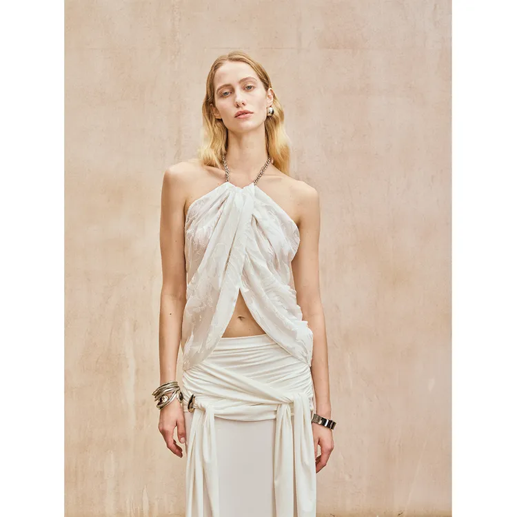 A KIND EGO 缎光肌理立裁围裹链条上衣K5571