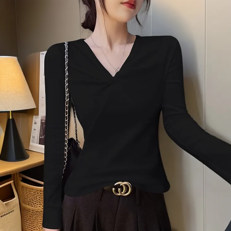 扭结V领显瘦T恤黑色长袖打底衫女显瘦内搭新款2025秋冬设计感上衣