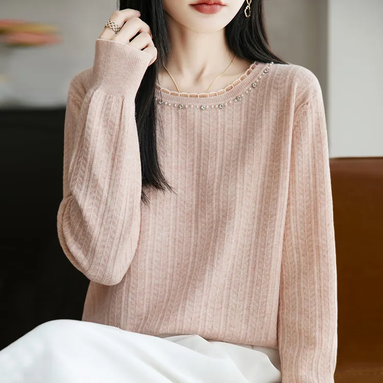 圆领钉珠长袖针织衫女春秋大码洋气上衣内搭显瘦秋冬薄款打底毛衣
