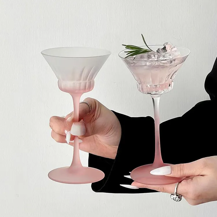 创意ins风磨砂粉高脚杯高颜值日式木村玻璃鸡尾酒杯香槟杯甜酒杯