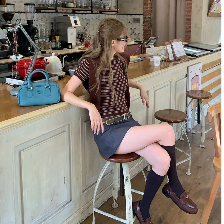 2025早秋新款时尚套装气质显瘦洋气休闲百搭性感辣妹外穿上衣短裙