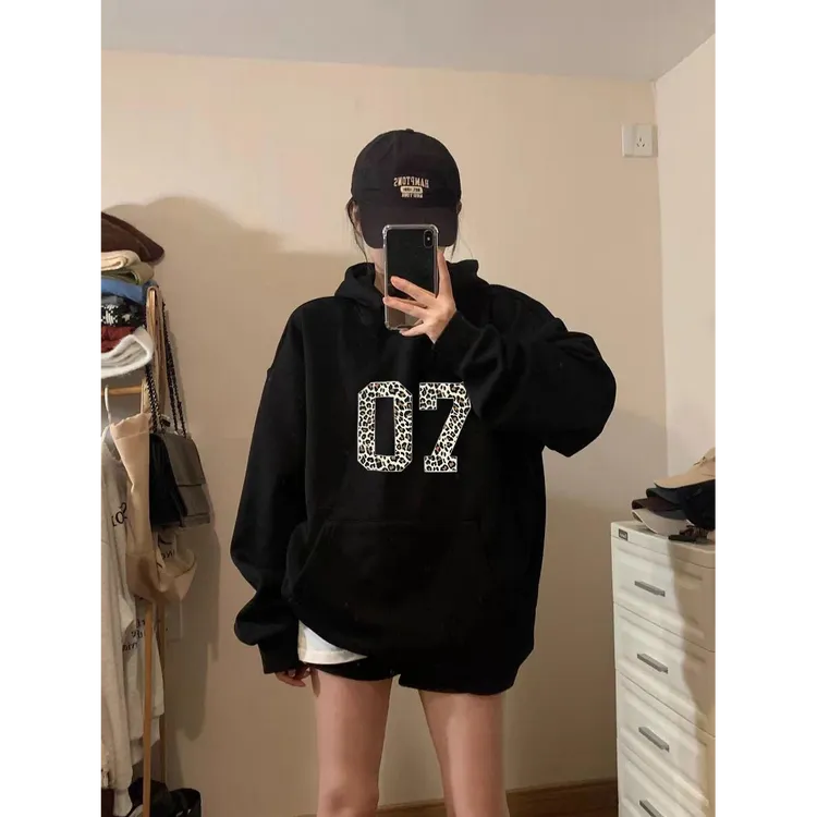 美式复古连帽卫衣女秋冬新款数字格纹印花宽松休闲学院风情侣上衣