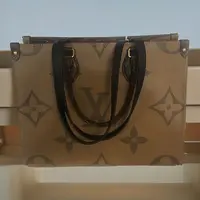 95新 LouisVuitton/路易威登 单肩包 onthego中号芯片款 
