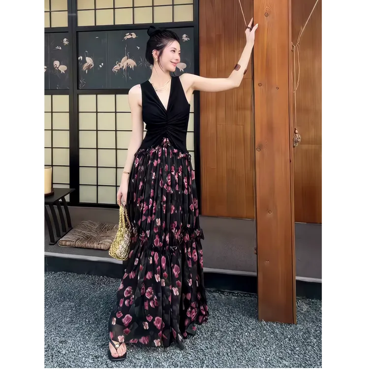 A381 复古蕾丝拼接设计感优雅性感V领碎花连衣裙名媛碎花法式