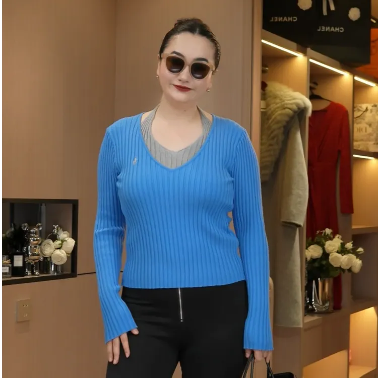 秋冬撞色假两件挂脖针织修身显瘦毛衣针织衫