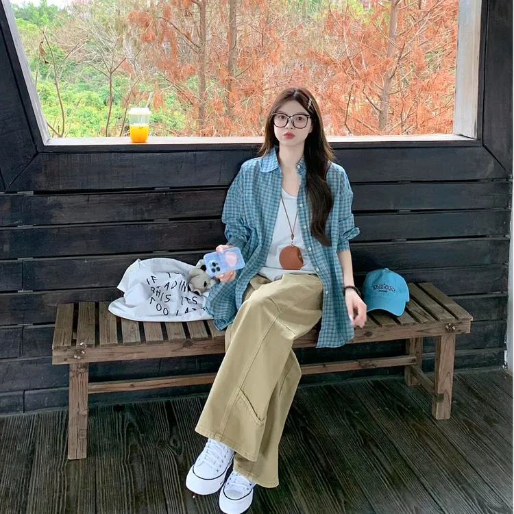 2025春夏季韩版高级感内搭单排多扣格子衬衫上衣通勤显瘦宽松长裤