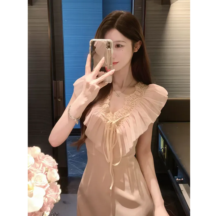 粉色V领荷叶边连衣裙女夏季纯欲温柔风气质修身显瘦收腰包臀裙子