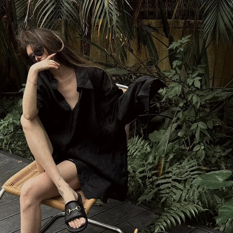 韩系松弛感简约休闲长袖防晒衬衫女春夏宽松阔版显瘦薄款衬衣开衫