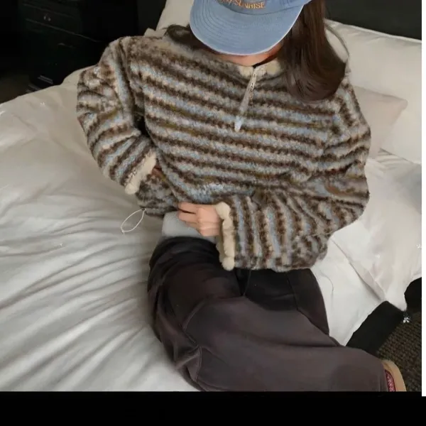 五哥外贸【羊毛毛球半拉链条纹卫衣】2025新款好看百搭显瘦卫衣