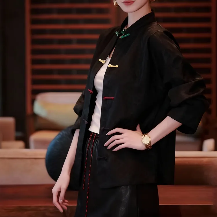 高级感新中式国风改良唐装2026年早秋新款复古禅意盘扣黑色外套女