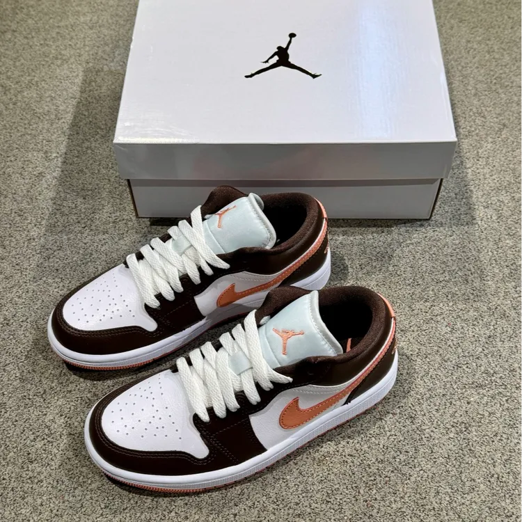 AIR JORDAN 1 LOW男女款白棕粉低帮复古耐磨运动休闲板鞋官方正品