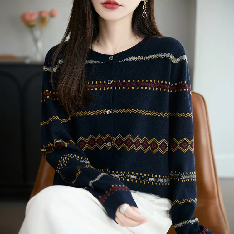 哥弟阿玛施正品秋冬新款高级感提花毛针织开衫女圆领长袖撞色毛衣