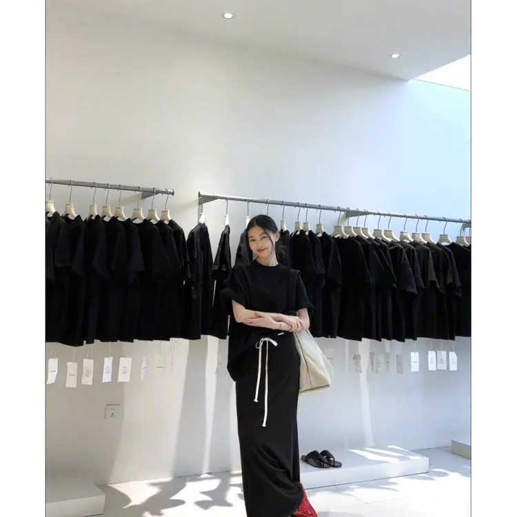 节奏曲美式新款时尚显瘦上衣高腰抽绳甜酷半身裙盐系穿搭两件套