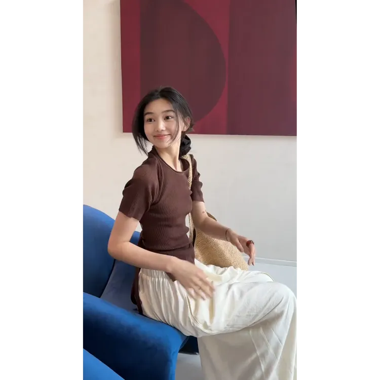 MARIE.COCO高级感简约后背收腰纯色上衣搭配白色阔腿裙裤时尚套装