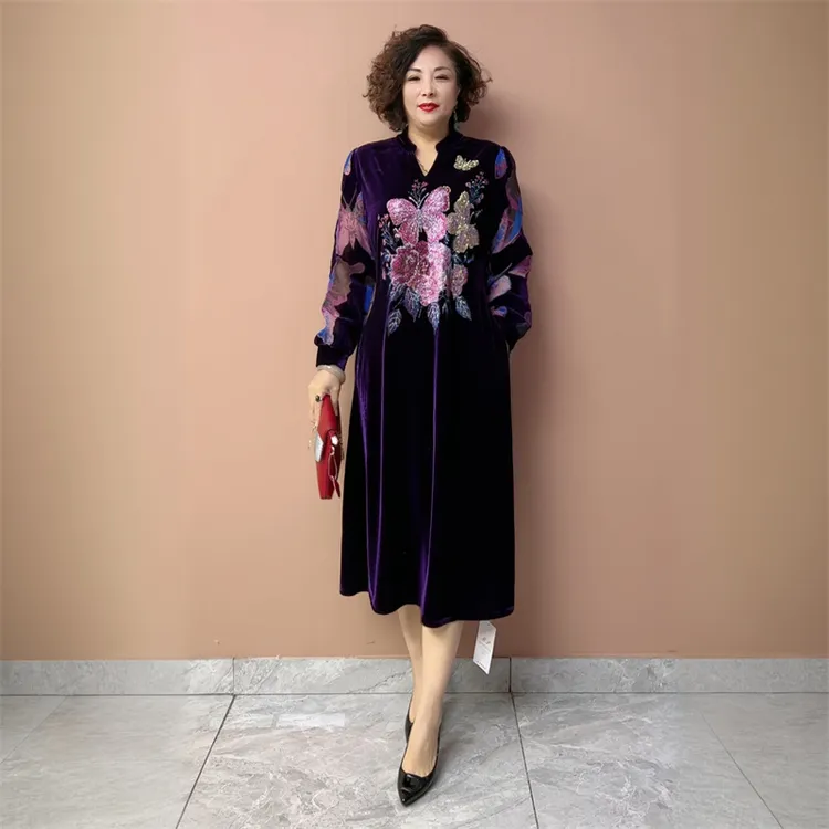 妍秋冬款镶钻旗袍连衣裙中年妈妈装时尚长袖丝绒宽松遮肉大码长裙