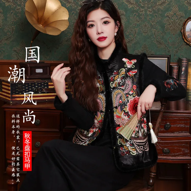 轻奢！新中式国风重工刺绣棉马甲女款春秋新款背心马夹冬加厚上衣