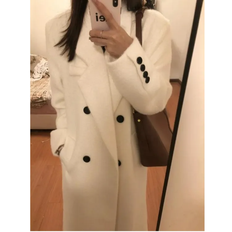 Benview毛呢大衣女2025白色中长款秋冬加厚赫本风高级感呢子外套