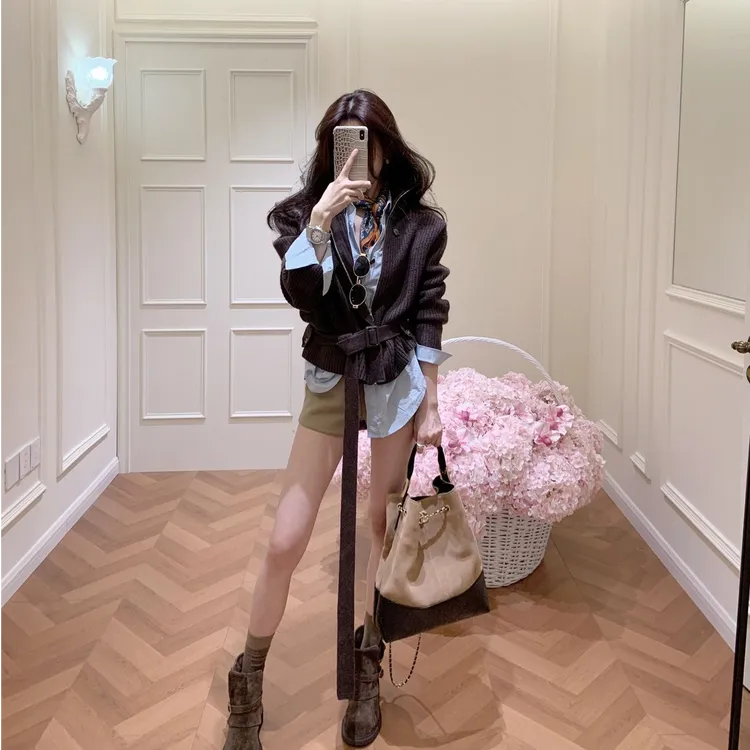 韩系设计感绑带立领针织外套女百搭衬衫秋冬2025新款高腰短裤套装