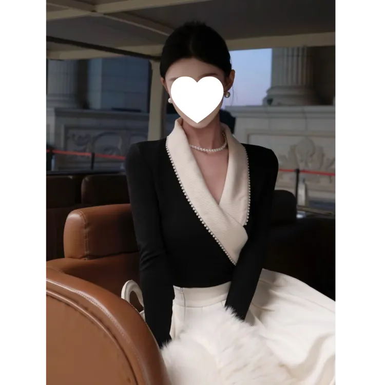 【6-8元运补】【黑天鹅之吻】时尚气质修身显瘦赫本风上衣半身裙套装