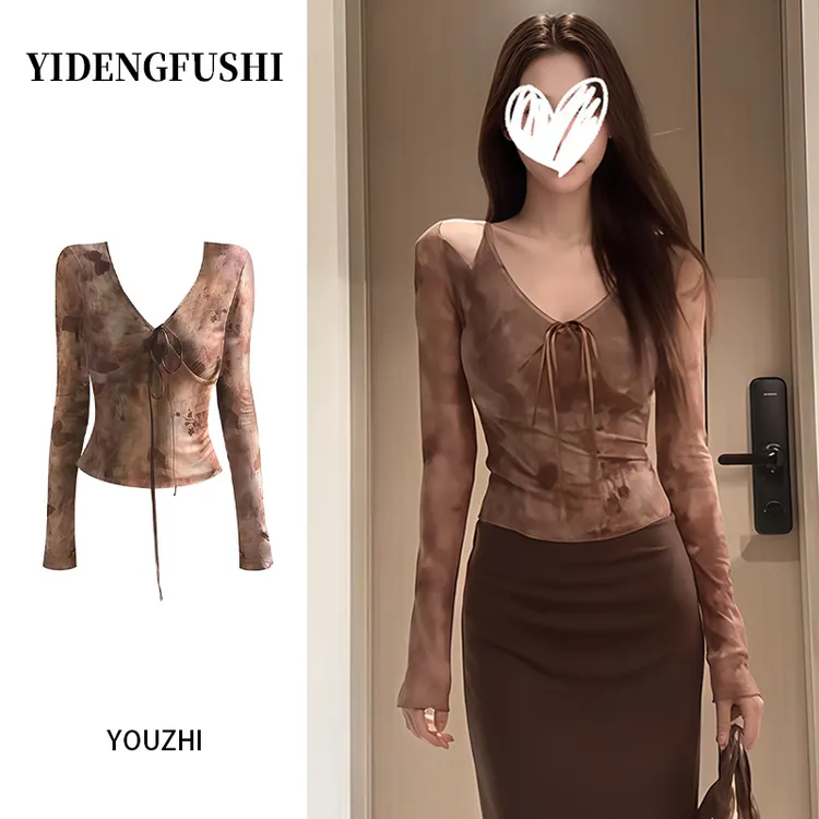 纯欲晕染风V领系带长袖T恤女秋季修身高级感辣妹小众收腰打底上衣