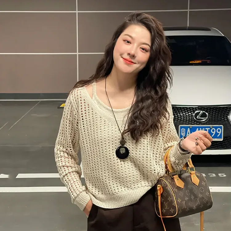 大码韩系设计感镂空假两件针织衫女秋季新款胖mm显瘦遮肉别致上衣