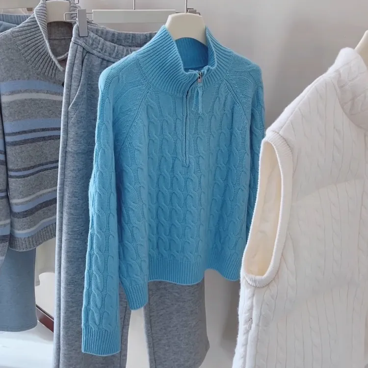 韩系减龄半拉链立领针织衫女2025秋冬新款慵懒风宽松百搭毛衣上衣