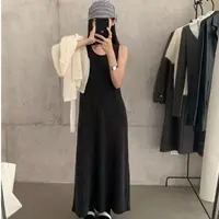 813极简秋日 搭配外套很好看的仿羊绒背心裙