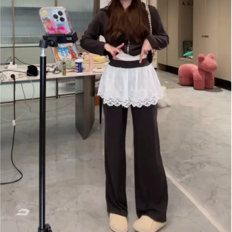 2025韩版春季气质百搭显瘦设计感蕾丝帽休闲套装LK2501880