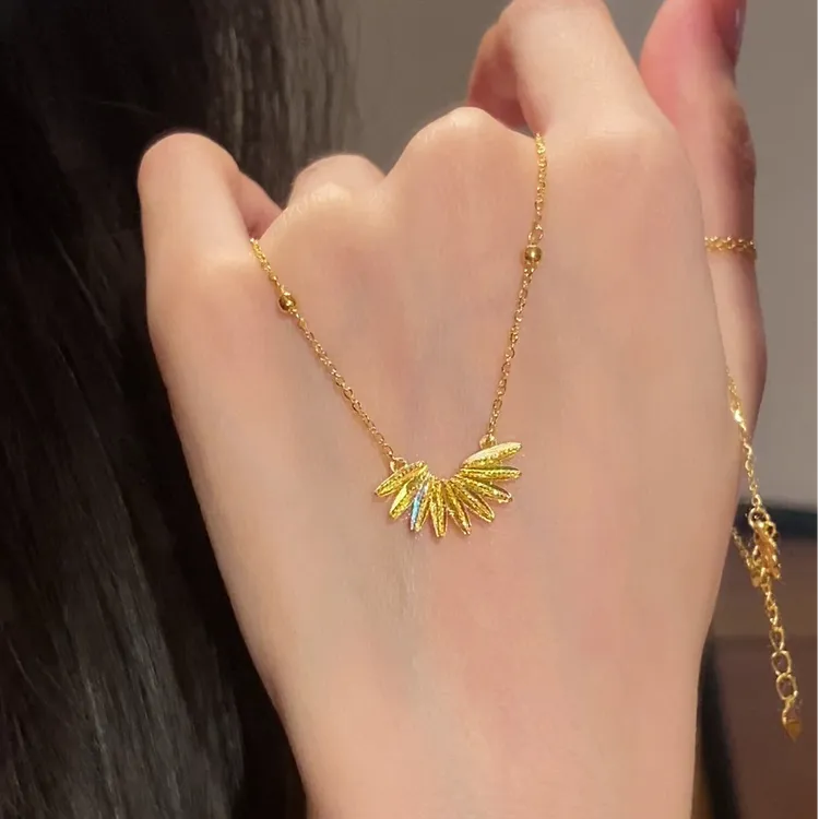 铜合金项链 爆闪金色太阳花项链女轻奢小众设计高级感百搭锁骨链