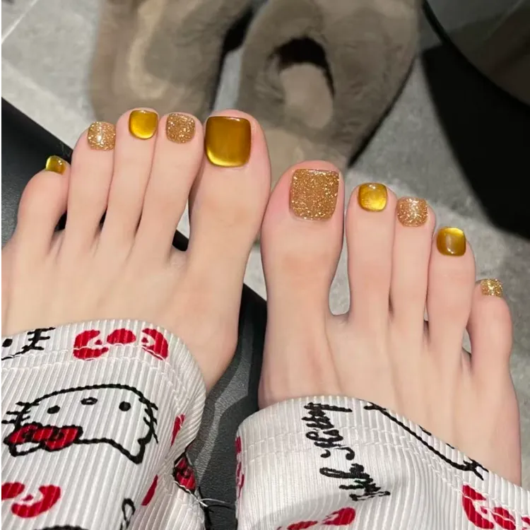 【来财拿铁】纯手工跳色亮片姜黄色显白高级富贵气质穿戴甲脚趾甲