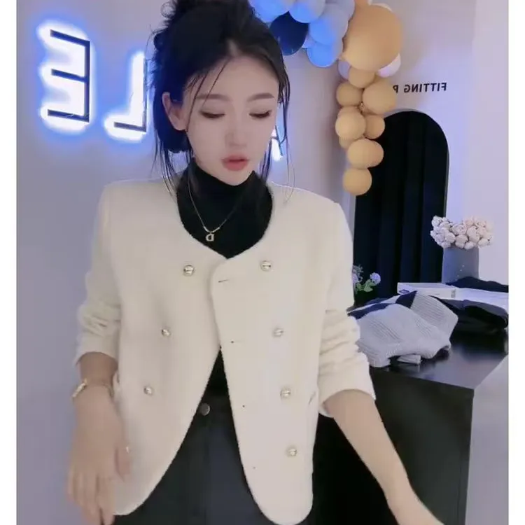 独特高级感超好看韩系小众休闲短款百搭小香风美拉德外套女绒绒