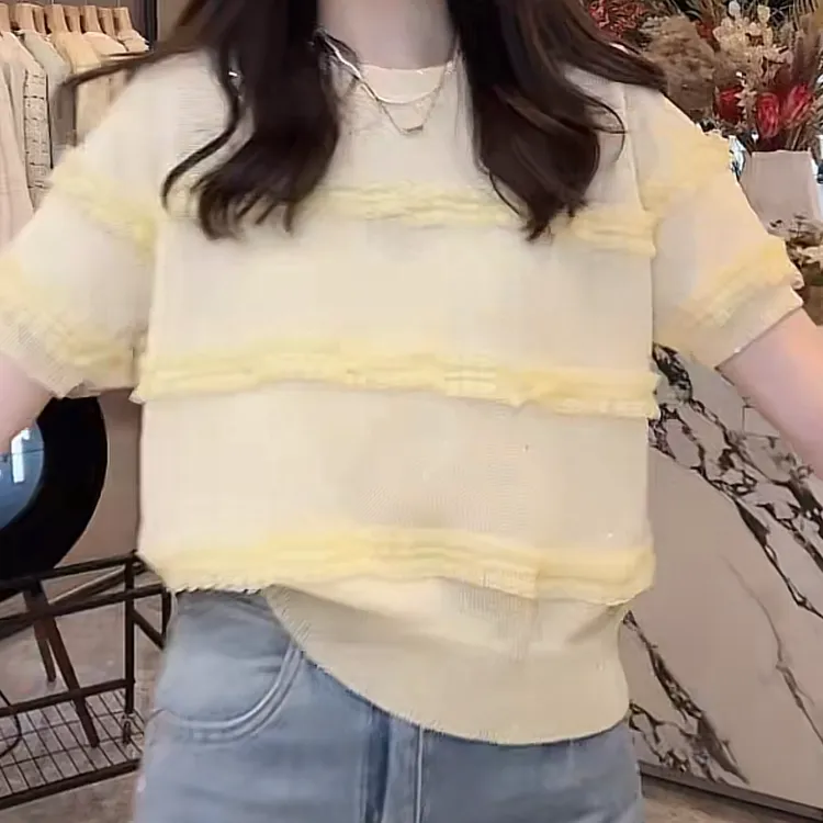 法式气质显瘦蕾丝针织小衫2025夏季新款设计感百搭显瘦短袖上衣