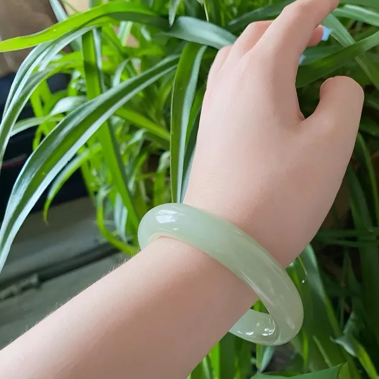 【专属】新中式天然冰晴绿玛瑙玉髓手镯送礼物多样性发一