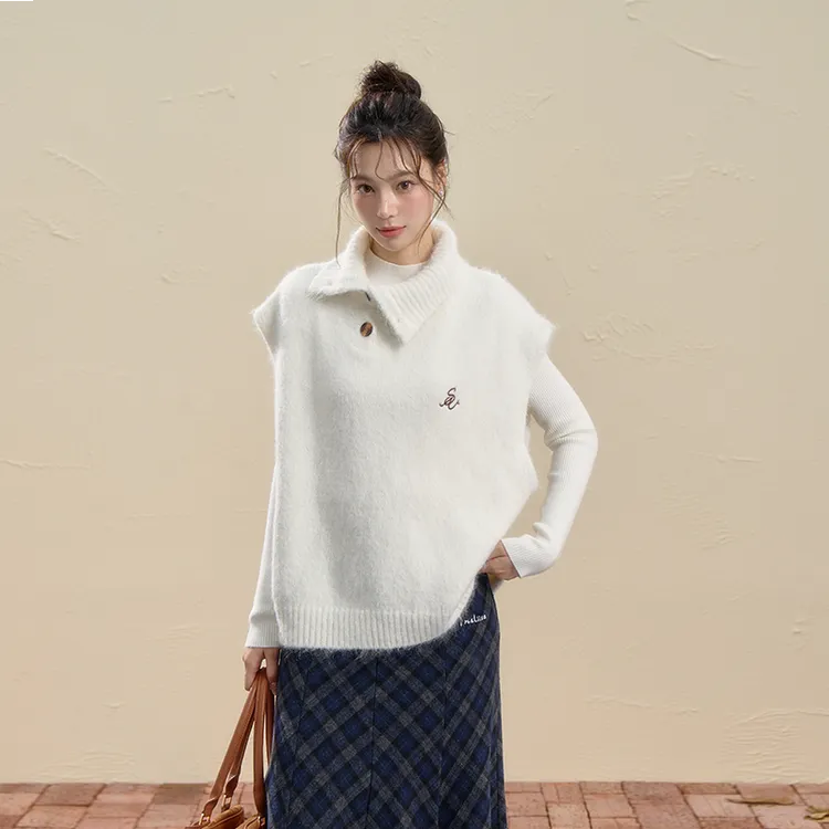 iNSLiiSA 不规则翻领无袖针织马甲女秋冬保暖设计感小众韩系毛衣