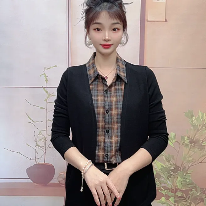 2025格子衬衫女长袖假两件秋季显瘦新款时尚宽松拼接洋气妈妈上衣
