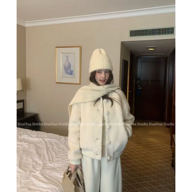 【花花】奶霜雪球~韩系圆领圈圈毛羊毛秋冬奶呼呼精致包扣外套