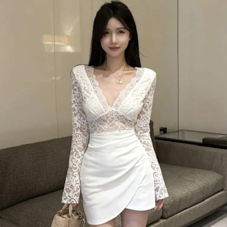 法式赫本风气质名媛蕾丝长袖收腰连衣裙女性感紧身包臀短裙打底裙