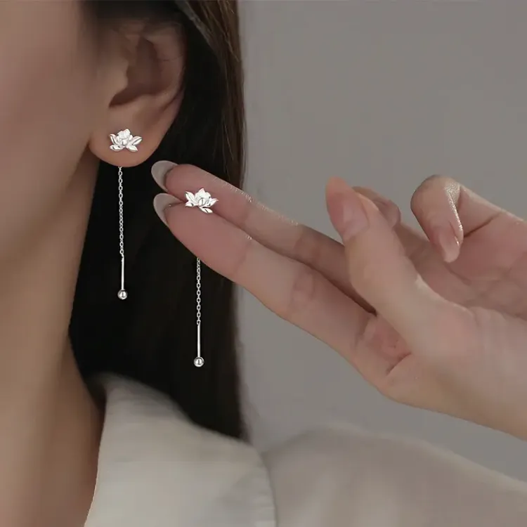 SF银色莲花耳线女新款设计新中式国风时尚气质荷