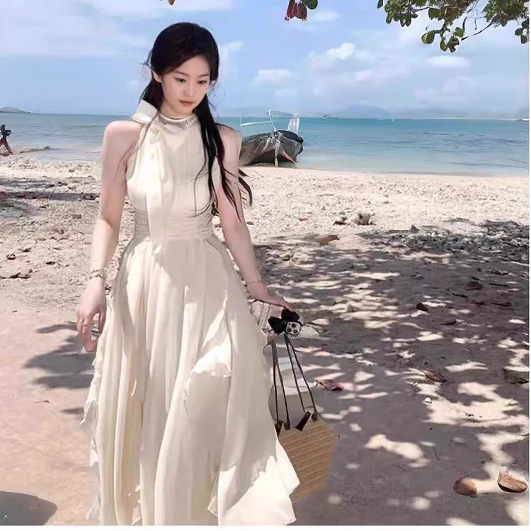 [长岛香氛]法式温柔风无袖挂脖连衣裙高级感收腰荷叶边仙女长裙