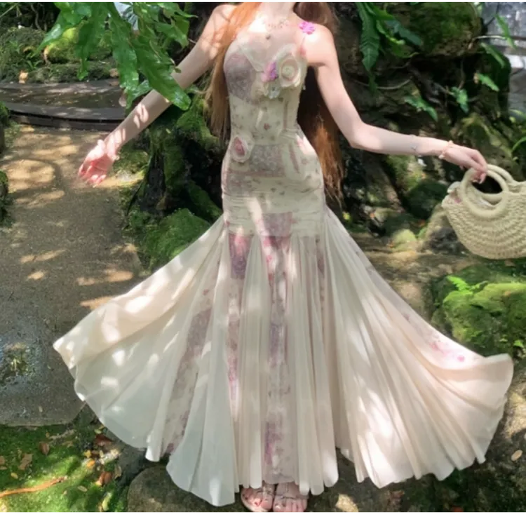 “花开半夏”法式浪漫花朵修身显瘦气质鱼尾吊带长裙