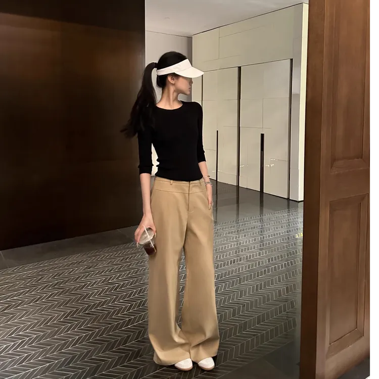卡其色阔腿西装裤女2025秋季新款宽松垂感梨形身材显瘦百搭长裤子